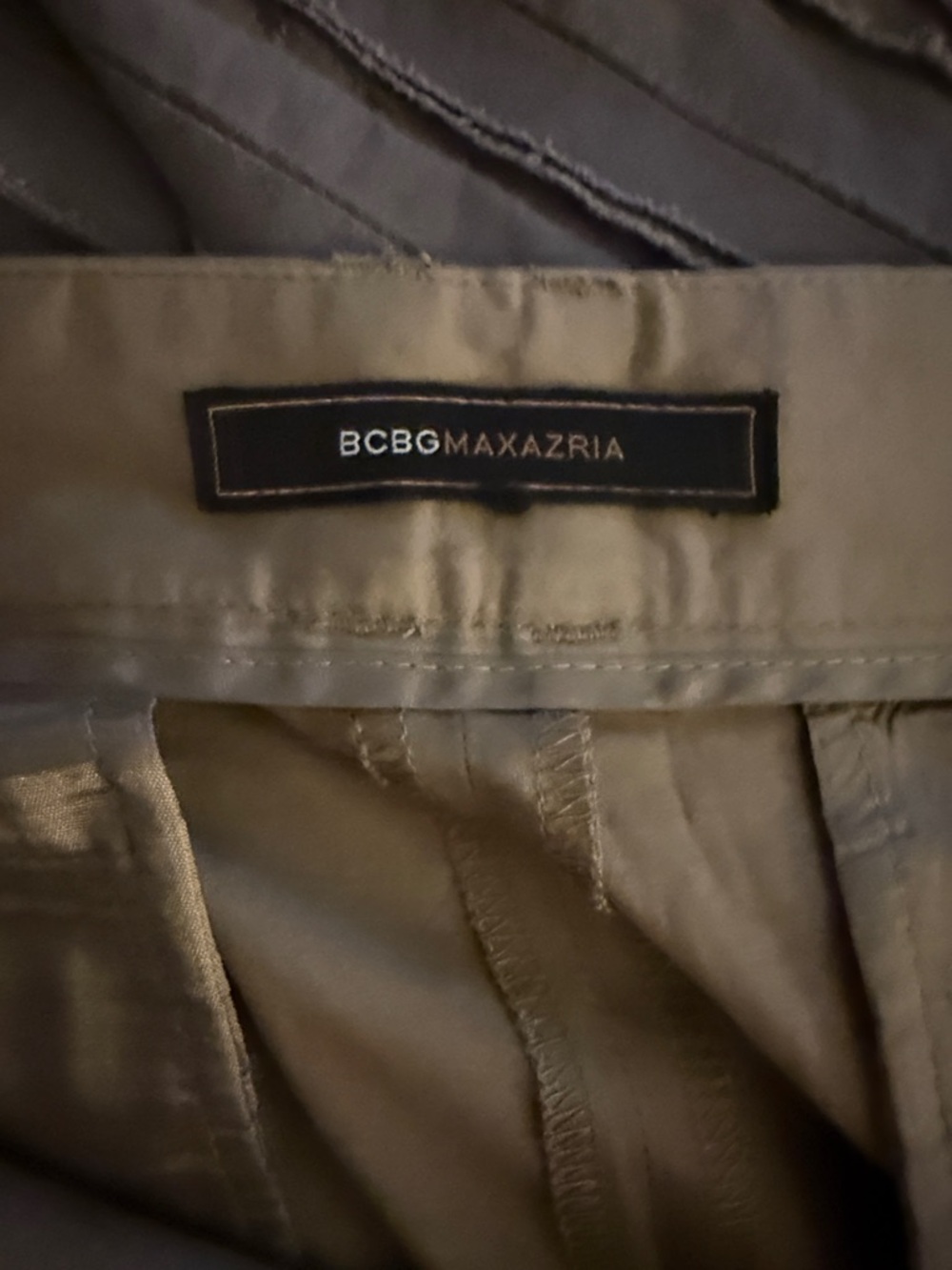 BCBGMaxAzria women’s Olive/Taupe Chino shorts